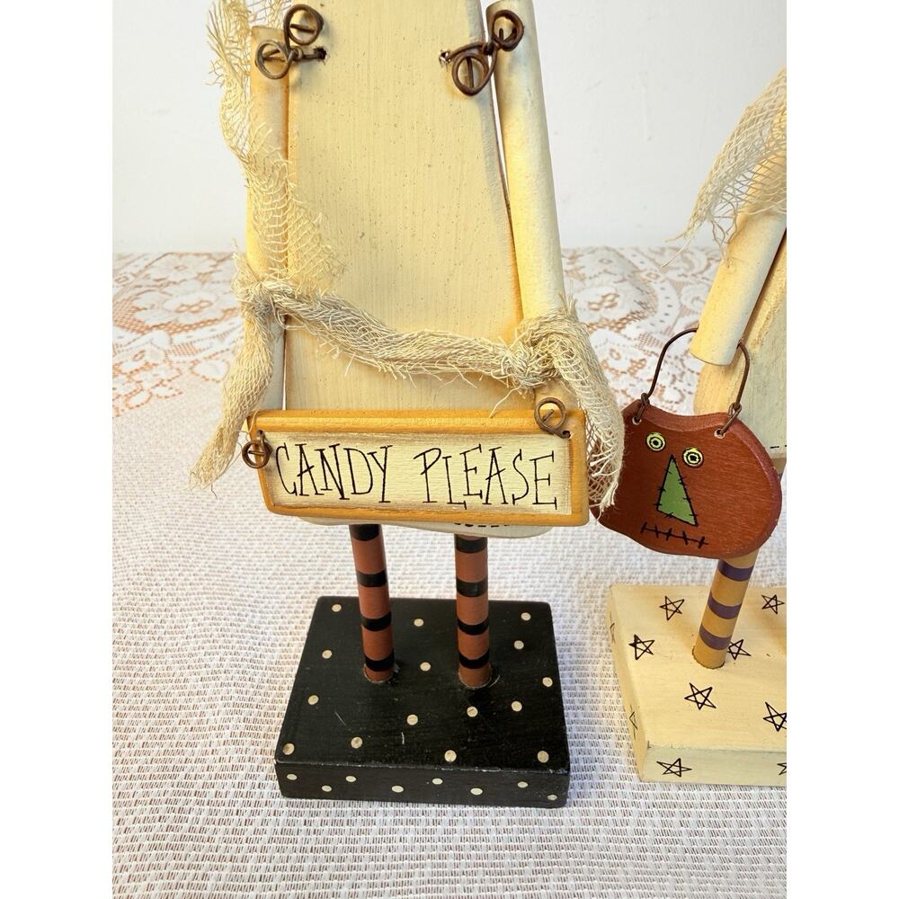Collins Halloween Ghost Figurine Set of 2 Painted w/ “Candy Please” Sign - Picture 9 of 12